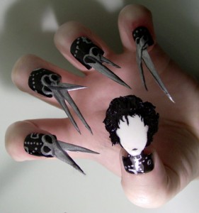 Edward-Scissorhands-Nail-Art-281x300