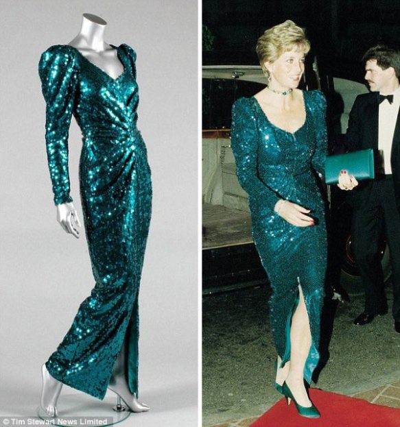 Princess DianaΒs dresses including the one worn with Travolta at a White House ball are up for auction