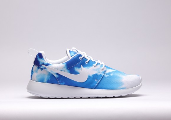 Nike-Rosherun-White-580x407